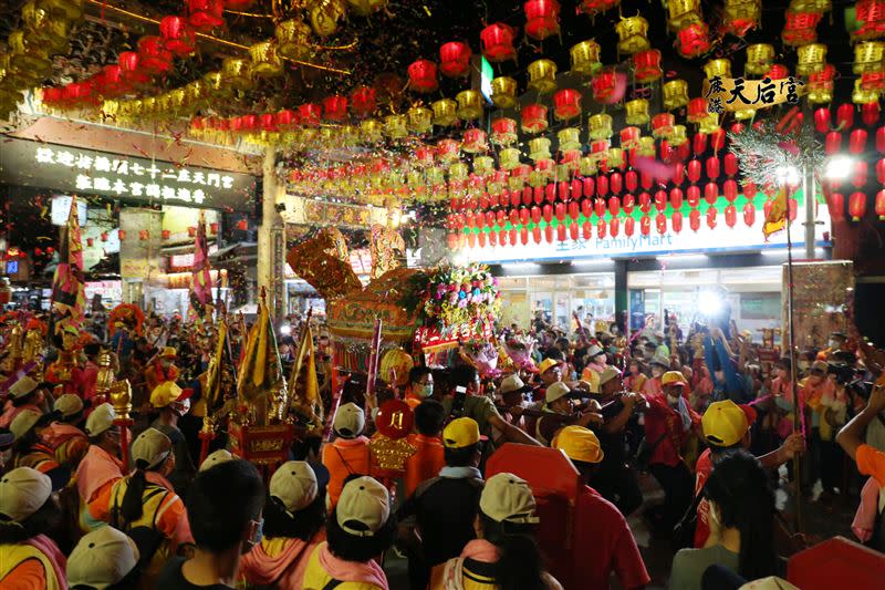 進香隊伍抵達鹿港天后宮盛況。（圖／翻攝鹿港天后宮臉書粉絲團）