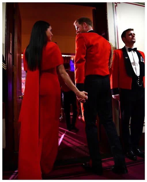哈利王子及梅根王妃盛裝現身皇家阿爾伯特音樂廳。（圖／翻攝自IG）