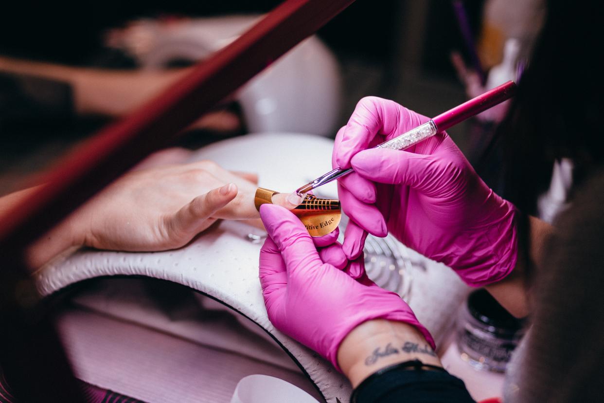 Dermatologists issue warning about gel nail “allergy epidemic” [Photo: Pexels]