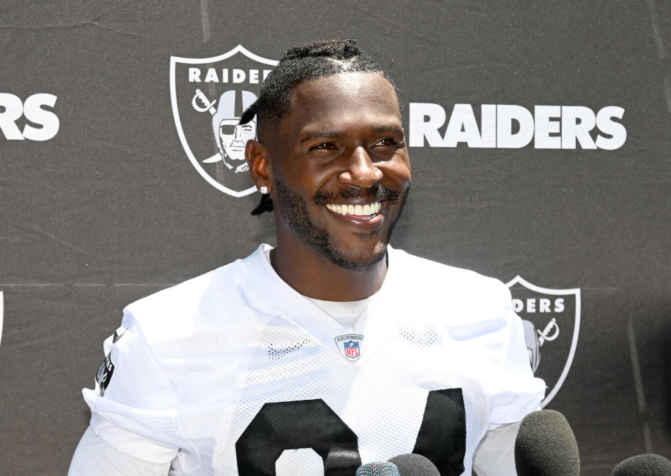 Antonio Brown is with the Raiders now, but his kids don't quite understand what that means. Mandatory Credit: Kirby Lee-USA TODAY Sports