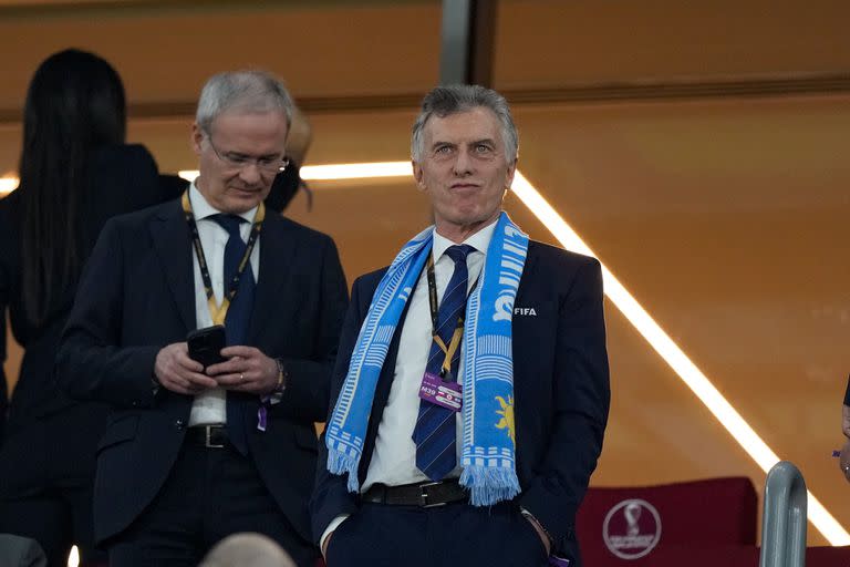 Mauricio Macri durante el partido entre la Argentina y Polonia