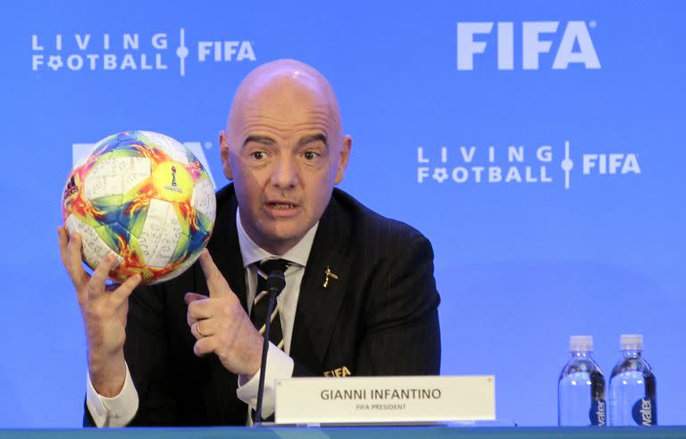 El presidente de FIFA, Gianni Infantino, envió por carta las condolencias de la entidad a los presidentes de las federaciones de fútbol de Palestina e Israel.