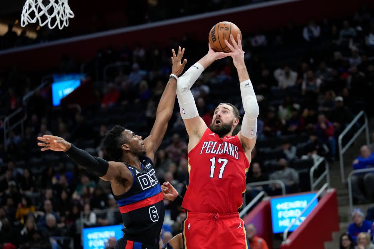 PELICANS-PISTONS (AP)