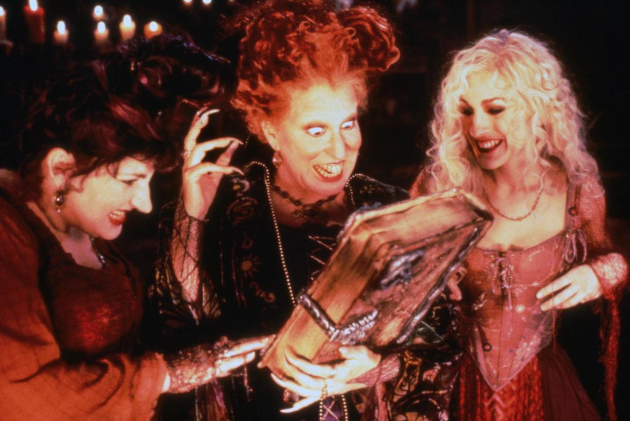 A Guide to Freeform s 31 Days of Halloween — Including How Many Times Hocus Pocus Will Be Aired 413