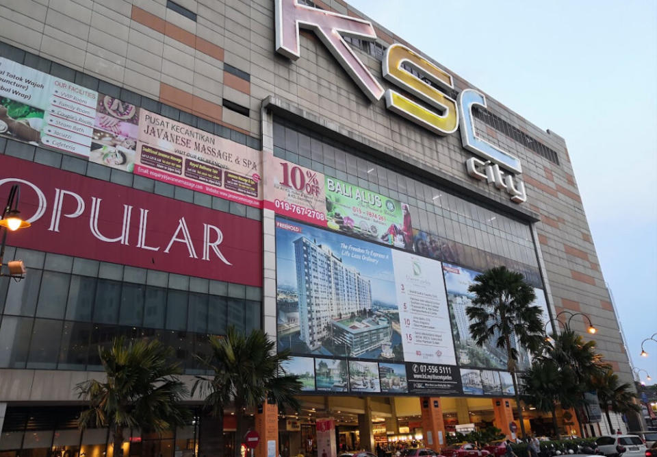 KSL City Mall - Store front