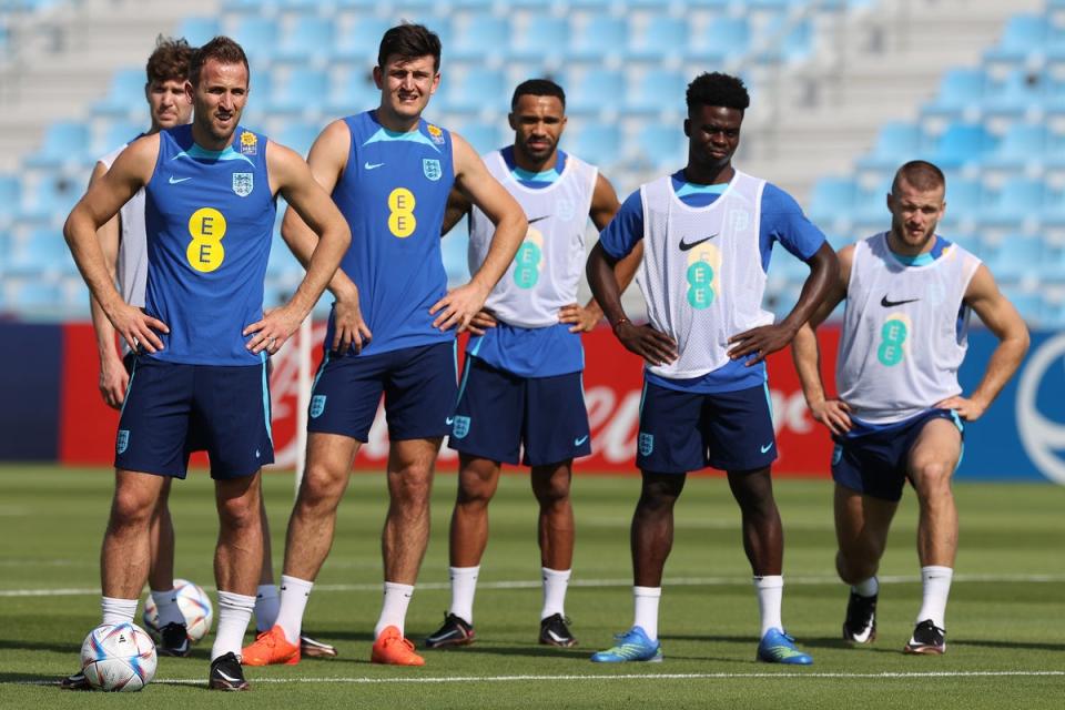 Harry Kane alongside John Stones, Harry Maguire , Callum Wilson, Bukayo Sako and Eric Dier during the England Training session at Al Wakrah Stadium (Getty Images)