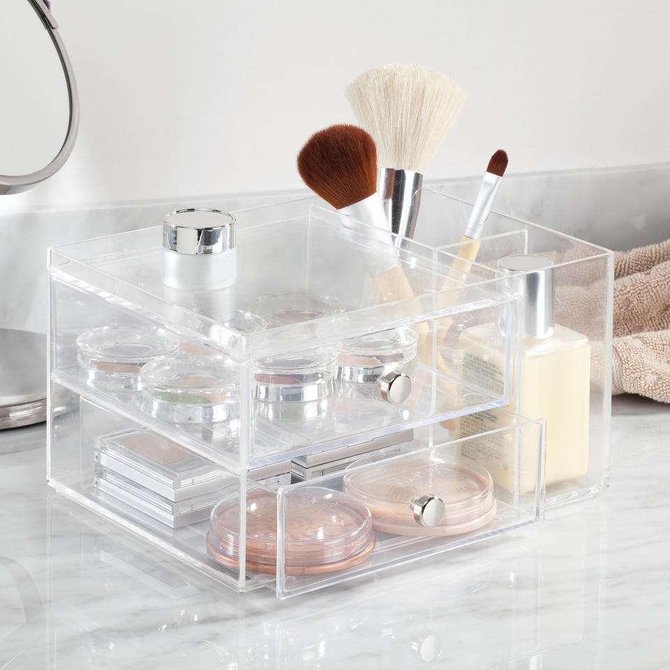 The clear organizer 