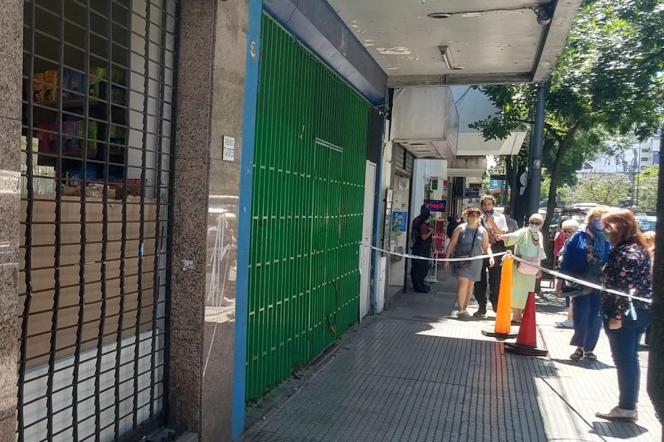 La escena del homicidio de Wan Yanbao, en Caballito; los agresores dispararon 23 veces