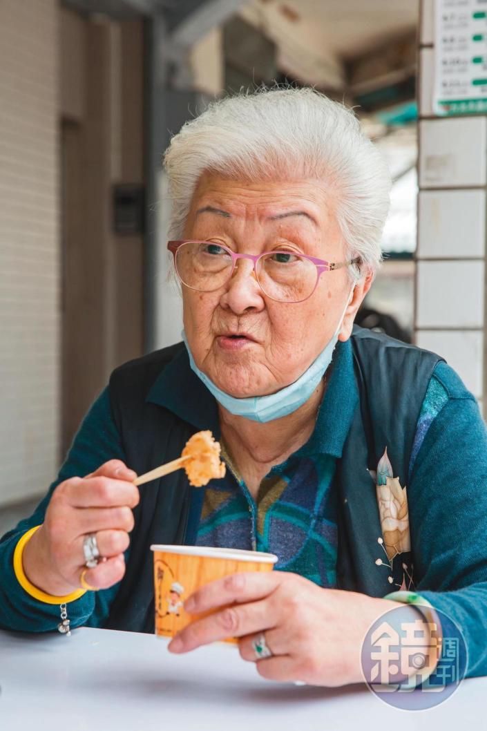 黃太太，83歲，萬華人。