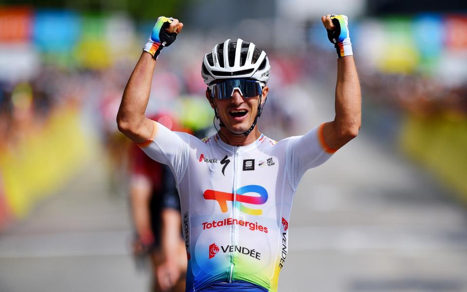 Alexis Vuillermoz - Alexis Vuillermoz wins from breakaway to take leader's jersey off shoulders of Wout van Aert at Criterium du Dauphine - GETTY IMAGES