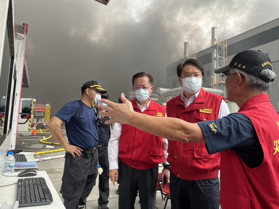 屏東明揚惡火逾百傷亡 林右昌：查核母公司及其8處工廠消防管理情形 197