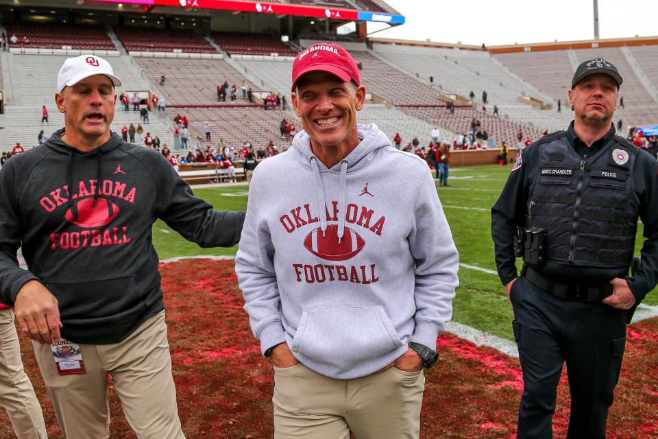 Oklahoma head coach Brent Venables walks off the field after a spring scrimmage game at Gaylord Family <a class="link " href="https://sports.yahoo.com/ncaaf/teams/oklahoma/" data-i13n="sec:content-canvas;subsec:anchor_text;elm:context_link" data-ylk="slk:Oklahoma;sec:content-canvas;subsec:anchor_text;elm:context_link;itc:0">Oklahoma</a> Memorial Stadium in Norman Okla., on Saturday, April 22, 2023. Nathan J. <a class="link " href="https://sports.yahoo.com/ncaaf/players/337377" data-i13n="sec:content-canvas;subsec:anchor_text;elm:context_link" data-ylk="slk:Fish;sec:content-canvas;subsec:anchor_text;elm:context_link;itc:0">Fish</a>, The Oklahoman