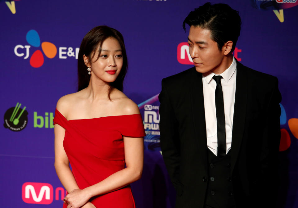 South Korean actors Kim Jae-uck and Jo Bo-ah pose during the Mnet Asian Music Awards in Hong Kong