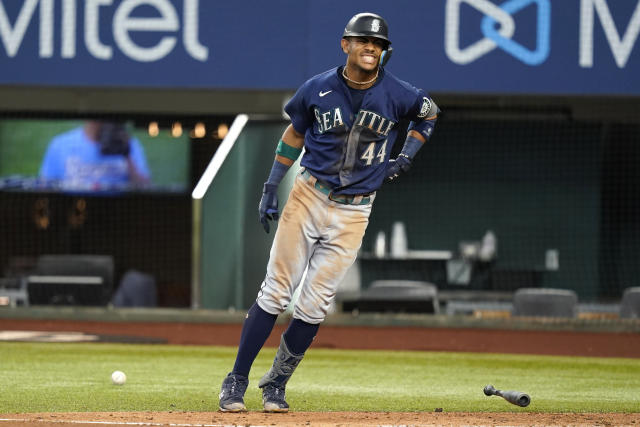 Rodríguez, Mariners win 14th straight, 6-2 over Rangers - The San