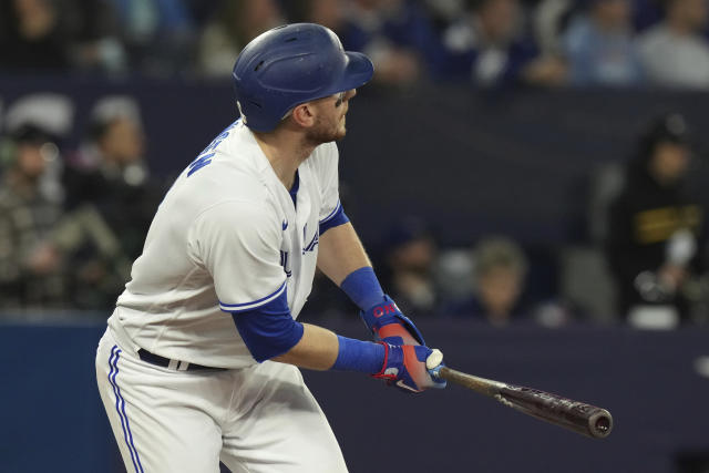 Jansen launches 2 home runs as Blue Jays batter White Sox for 3rd  consecutive win