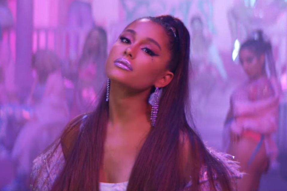 Ariana Grande 'loves' new sign language version of 7 Rings video