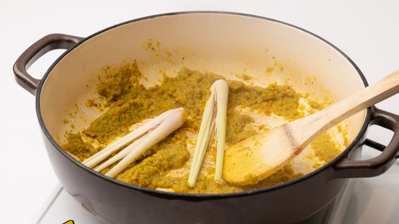 cooking lemongrass and curry paste 