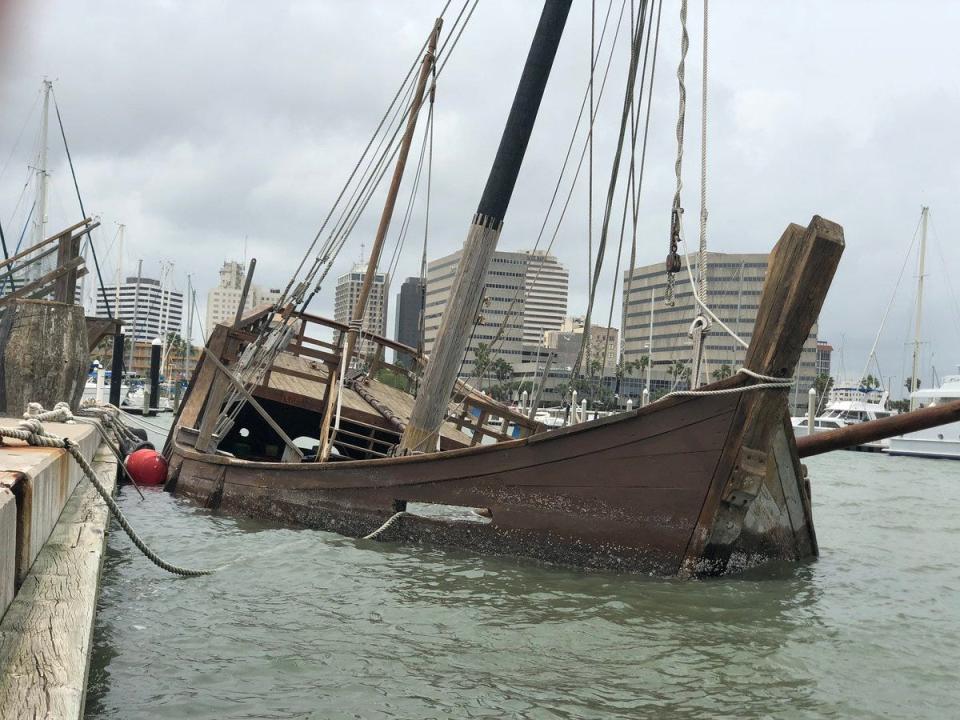 A replica version of Christopher Columbus' La Nina ship sinks in Corpus Christi Bay.