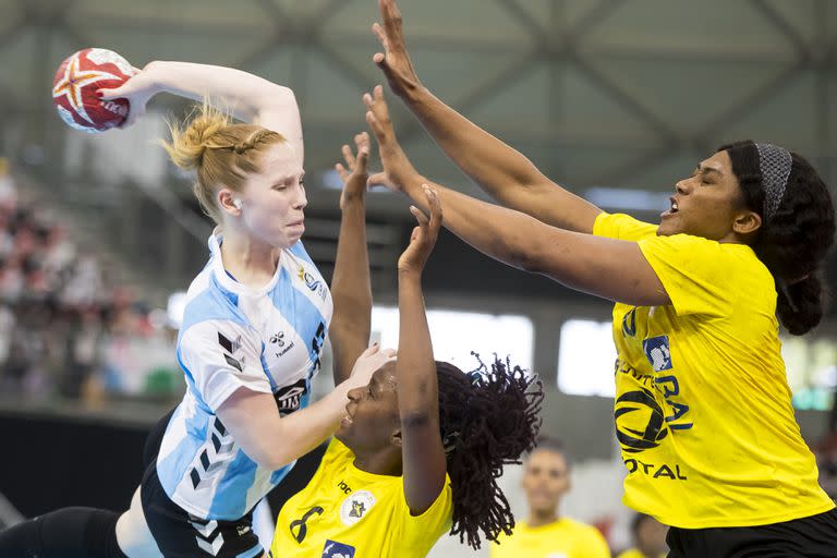 Malena Cavo, jugadora de la selección femenina de Handball. Crédito: Confederación Argentina de Handball