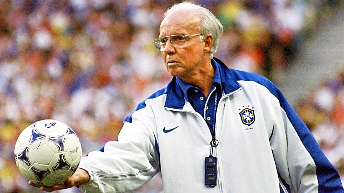 Brasil, tetracampeão mundial, morre aos 92 anos