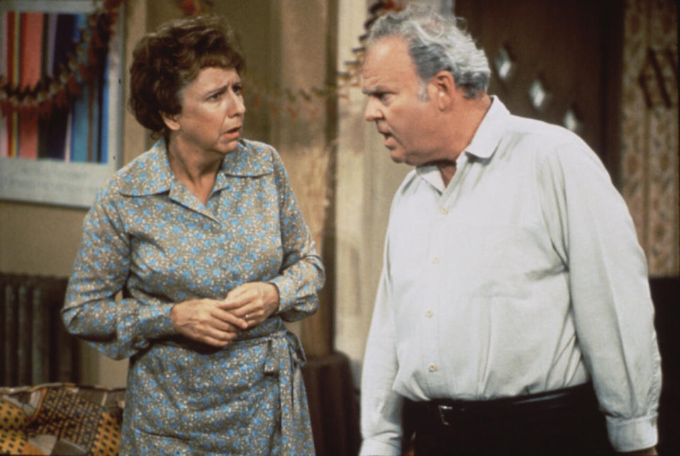 Jean Stapleton (Edith Bunker) and Carroll OConnor (Archie Bunker) on <em>All in the Family</em> (Photo credit: CBS Photo Archive/Getty Images)