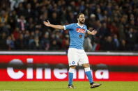 Football Soccer - Inter Milan v Napoli - Italian Serie A - San Paolo, Naples, Italy 30/11/15. Napoli's Gonzalo Higuain celebrates after scoring against Inter Milan. REUTERS/Ciro De Luca