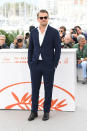 Contrairement à beaucoup de stars qui adoptent une tenue relax lors du photocall, Leonardo DiCaprio a préféré le port du costume marine égayé par une chemise blanche. Point de sneakers non plus pour l’acteur de Once Upon a Time… in Hollywood qui a enfilé de classiques chaussures en cuir et à lacets. La classe !