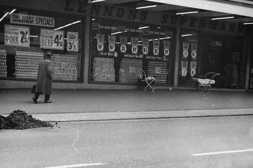 Cheetham, Cheetham Hill Road, Lennon's Supermarket, Right side in east direction, circa 1965