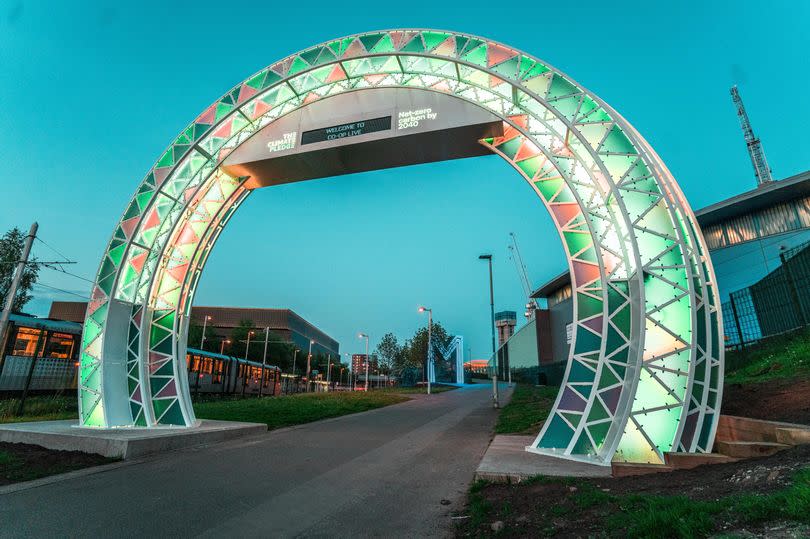 The route also include a large light arch, which is fitted with sensors monitoring how many people walk to and from the venue