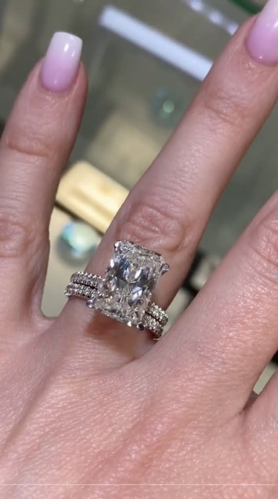 Lavine and her former colleagues, Ron Gill and Enera Ljaljicic, opened Diamanti NYC in 2021. They specialize in engagement rings, among other custom designs. godmotherofdiamonds/ TikTok