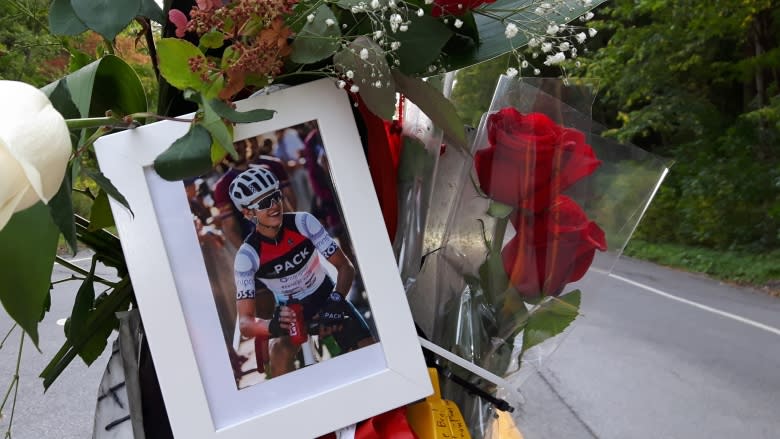 Coroner's report on Mount Royal cyclist's death questions lookout access