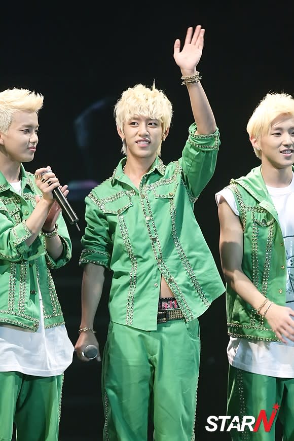 [Photo] B.A.P at their official fan club launching ceremony
