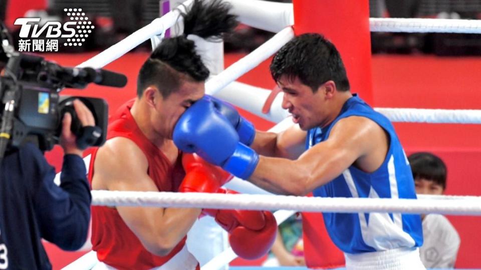 甘家葳在四強戰強勢勝出，獲得巴黎奧運門票。（圖／胡瑞麒攝）