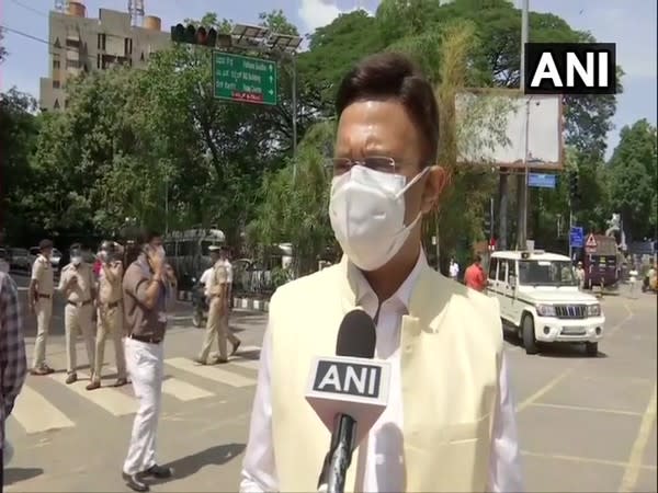 Bruhat Bengaluru Mahanagara Palike (BBMP) Chief Commissioner Gaurav Gupta in conversation with ANI. (Photo/ANI)