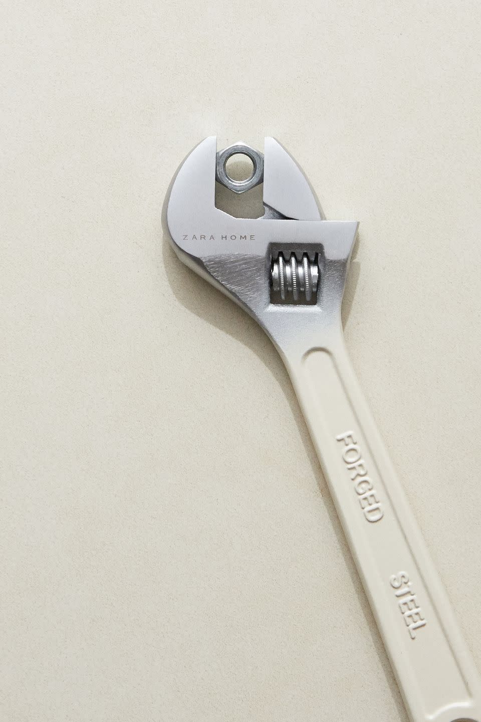 <p>A key tool for adjusting or loosening nuts and screws, this wrench – made of carbon steel with a pearl nickel finish – has an adjustable movable head.</p>