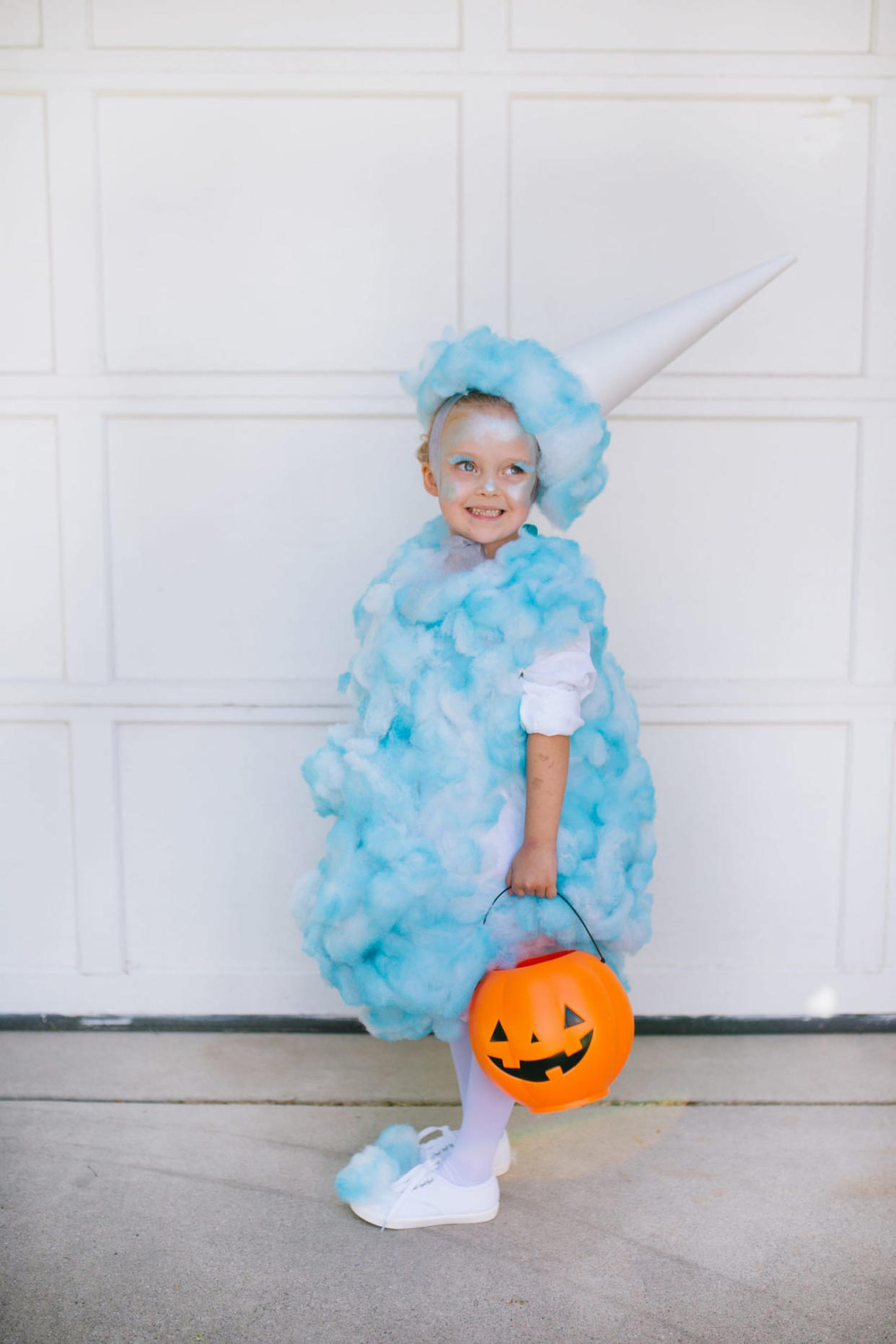 little girl dressed up as cotton candy for halloween (The Pretty Life Girls )