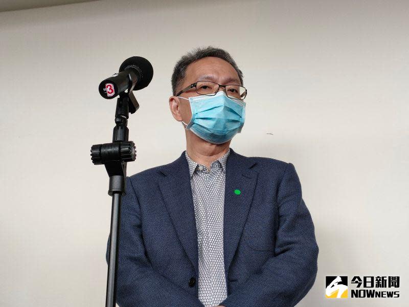 ▲今（16）日衛福部政務次長薛瑞元被問及此事時堅持不透露是哪一個縣市反對鬆綁3+4，並說會有一些「奇奇怪怪的後果」。（圖／記者許若茵攝，2022.05.16）