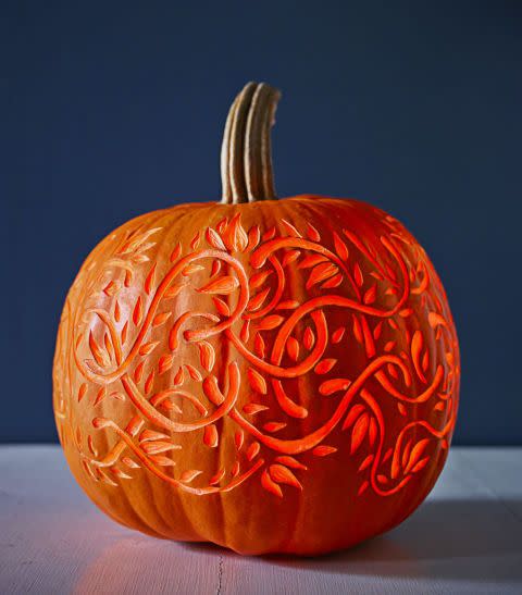 37) Swirling Vines Pumpkin