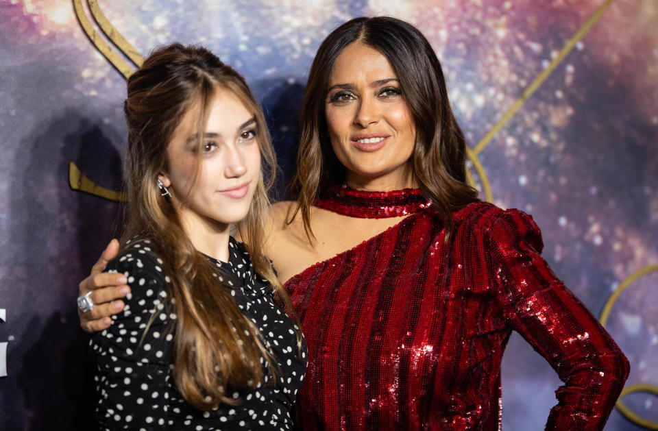 Valentina Paloma Pinault ha acompañado a su madre a varias alfombras rojas en las que se ha robado los focos. (Photo by Samir Hussein/WireImage)