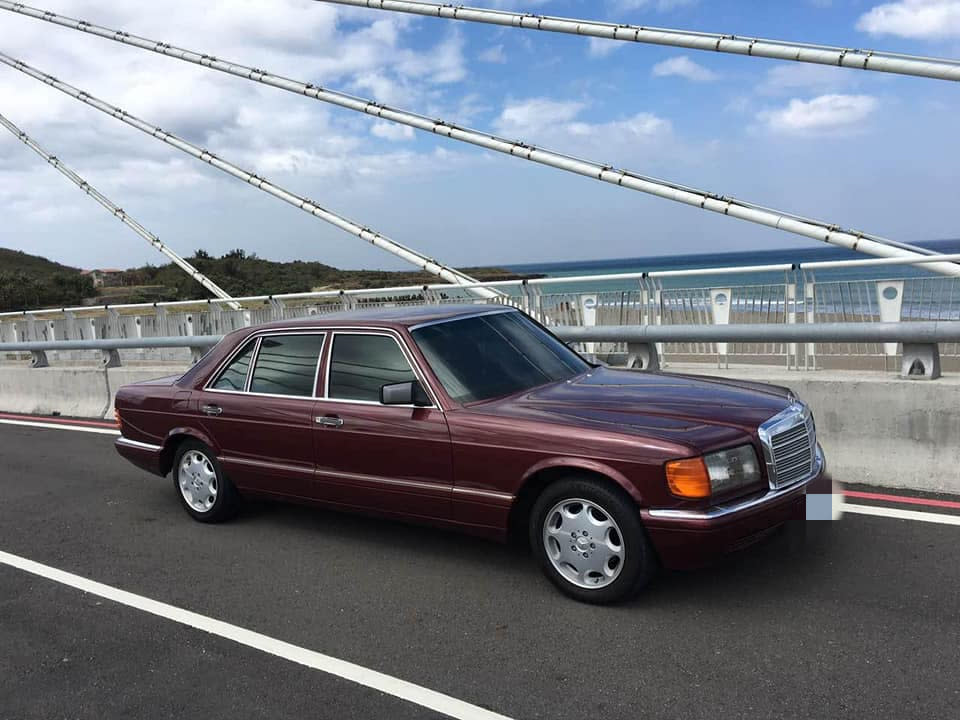 【明星聊愛車】黃志瑋獨愛老車賓士W126車系Mercedes Benz 300 SEL一開七年，老車保養之道大公開：找對人修才是重點！