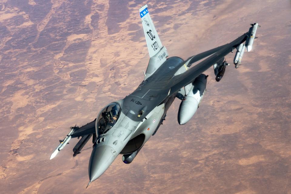 A US Air Force F-16 Fighting Falcon aircraft