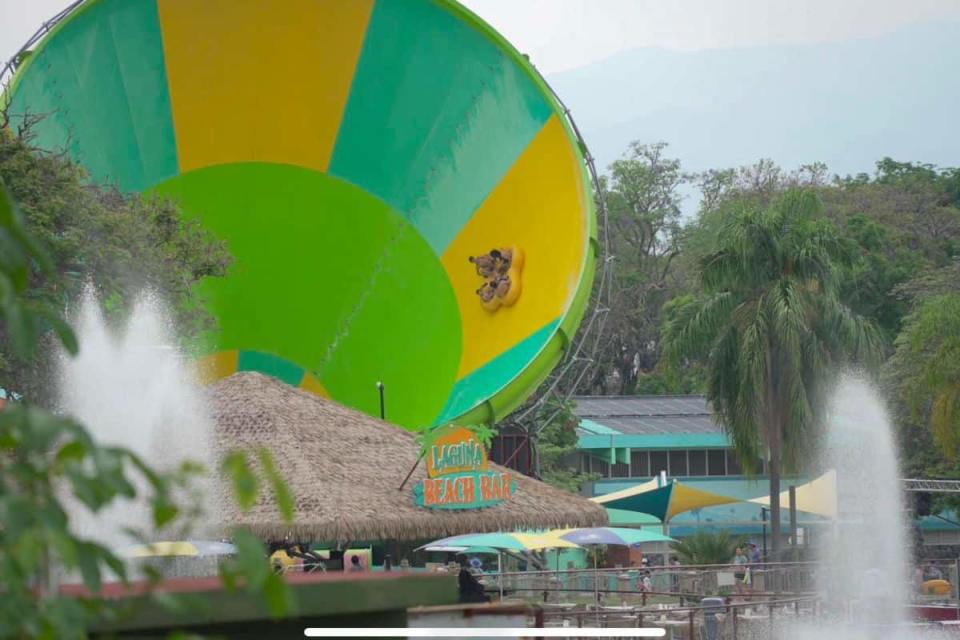 Hurricane Harbor Oaxtepe six flags