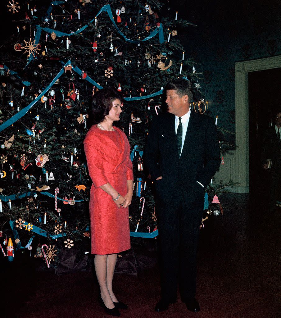1961: Jackie Kennedy shows off the White House Christmas tree