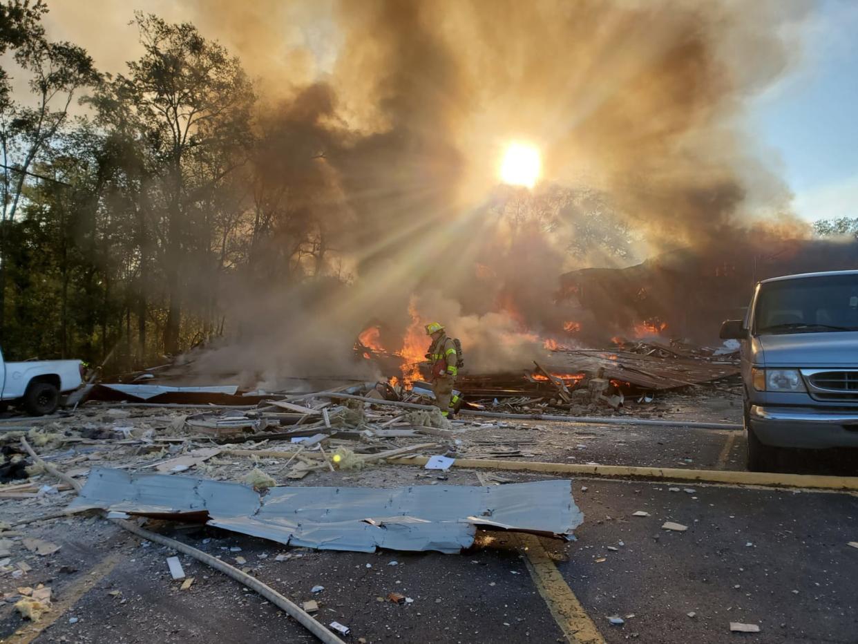 Image: Explosion in Harrisonburg (Ian Munro / Daily News-Record)