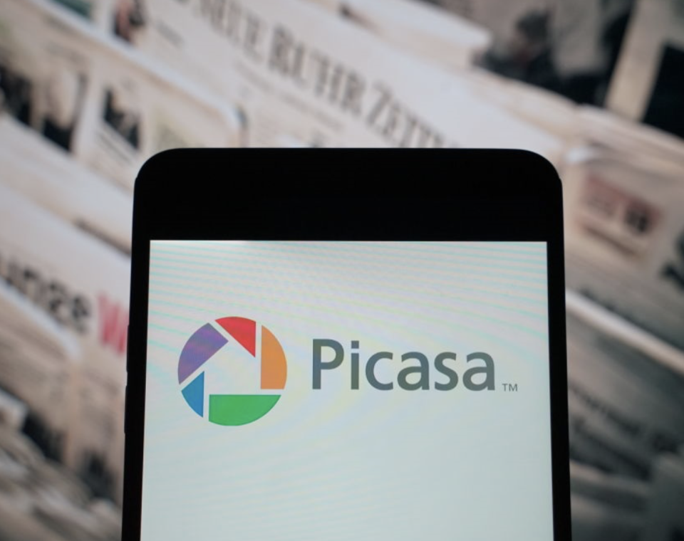 Nato nel 2002, Picasa era un programma di visualizzazione e organizzazione delle fotografie digitali. Soppresso dopo 13 anni di attività poiché sempre meno utenti lo utilizzavano, ha ceduto il posto all'attuale Google foto. (Immagine: Sopa Images/ Getty)