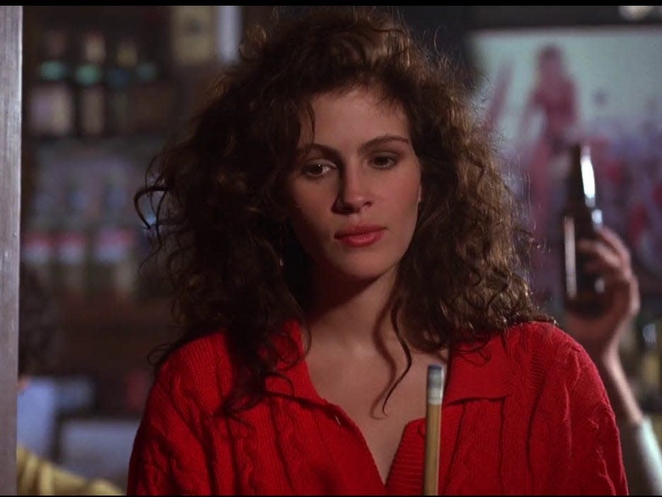 julia roberts mystic pizza