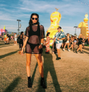 <p>Nicht nur im Job zeigt Victoria’s-Secret-Engel Sara Sampaio viel Haut, auch beim Coachella Festival setzte das Topmodel aus Portugal auf ein luftiges Outfit. (Foto: Instagram/Sara Sampaio) </p>