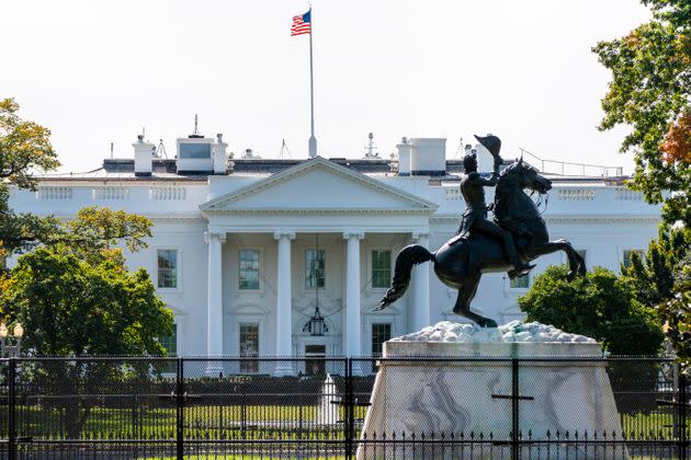 The lightning struck near a statue of President Andrew Jackson in Lafayette Square, a park in front of the White House in Washington, D.C. (Photo: via Associated Press)