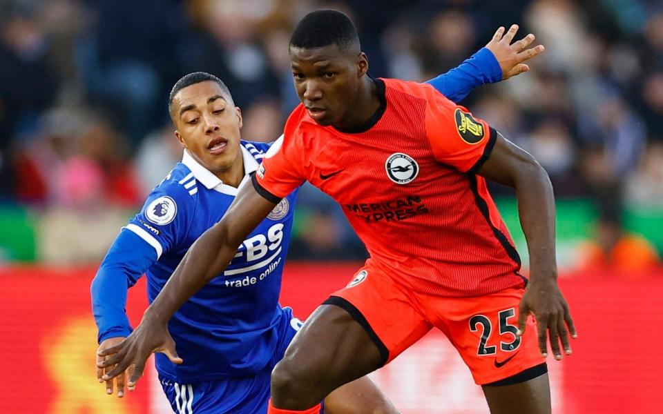 Moises Caicedo brushes off Leicester City's Youri Tielemans - Andrew Boyers/Action Images