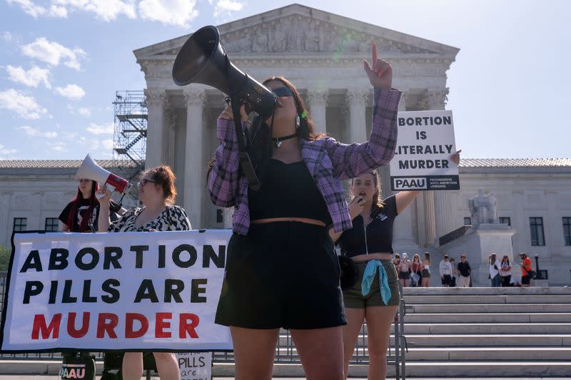 FILE PHOTO: US Supreme Court faces another self-imposed deadline to act on abortion pill curbs